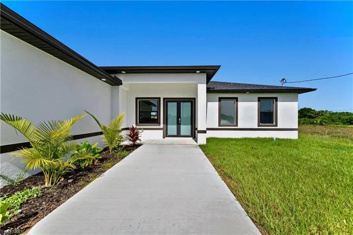 914 Manresa Ave S, Lehigh Acres, Florida 33974