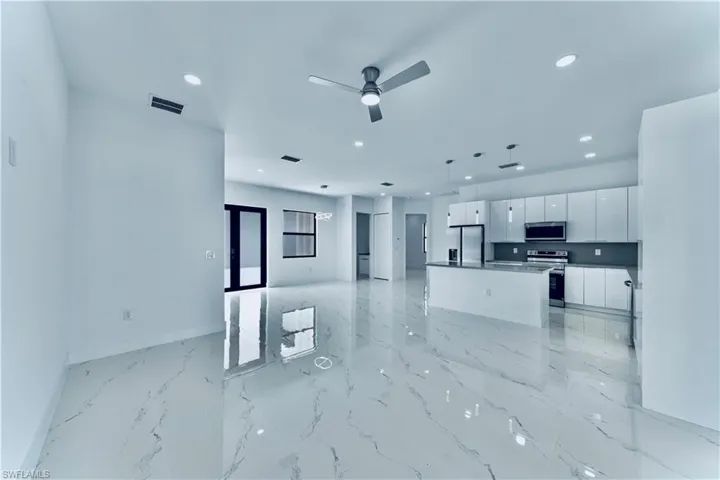 914 Manresa Ave S, Lehigh Acres, Florida 33974