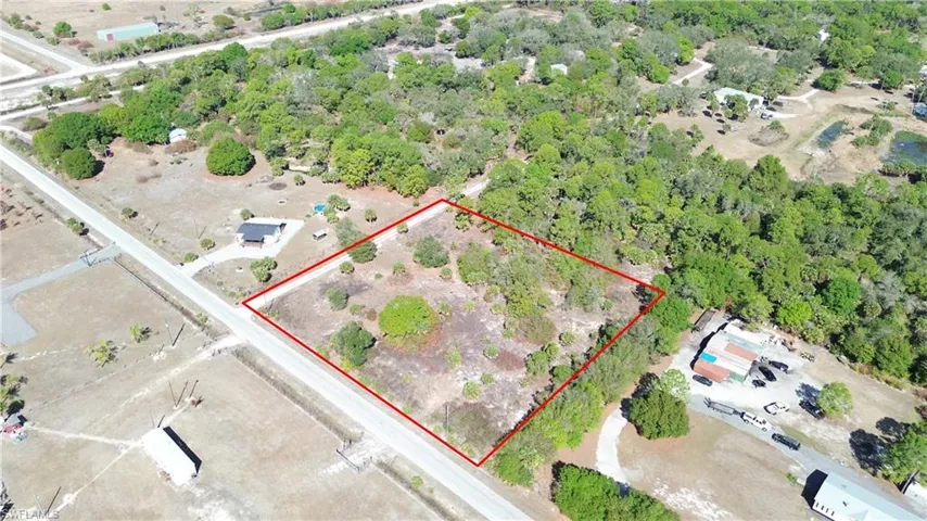 Aerial view of property's location with property boundaries highlighted