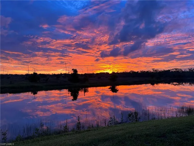 Morning sunrise in the east over the preserve