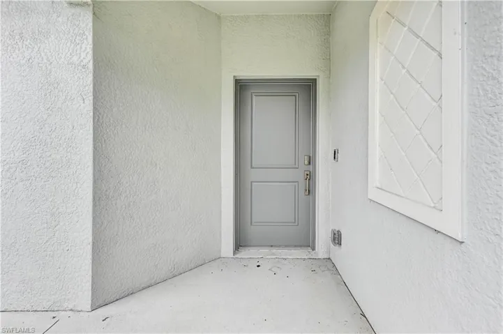 20545 Hazelnut Ct S, Lehigh Acres, Florida 33936