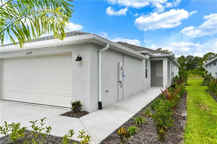 20545 Hazelnut Ct S, Lehigh Acres, Florida 33936
