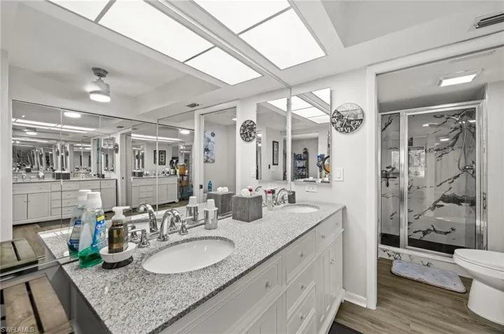 2069 W Lakeview Blvd 5, North Fort Myers, Florida 33903