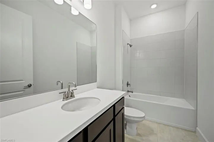 11902 Raggio Dr, Fort Myers, Florida 33913