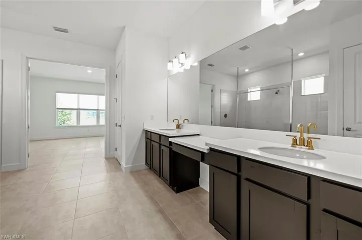 11902 Raggio Dr, Fort Myers, Florida 33913
