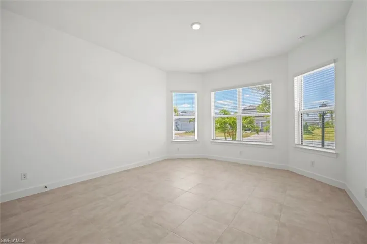 11902 Raggio Dr, Fort Myers, Florida 33913