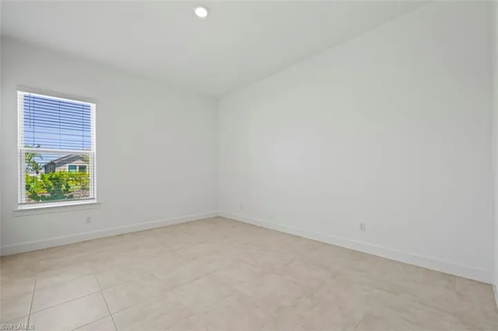 11902 Raggio Dr, Fort Myers, Florida 33913