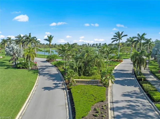 Naples Reserve entrance
