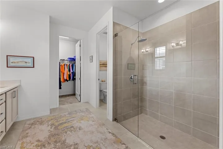 NEW FRAMELESS SHOWER DOOR (June 2020)