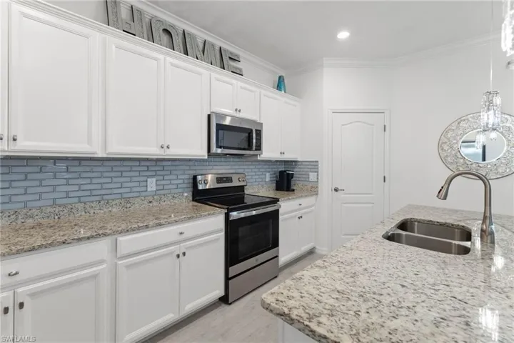 11365  Shady Blossom  DR, Fort Myers, FL 33913