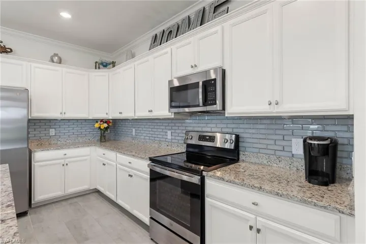 11365  Shady Blossom  DR, Fort Myers, FL 33913