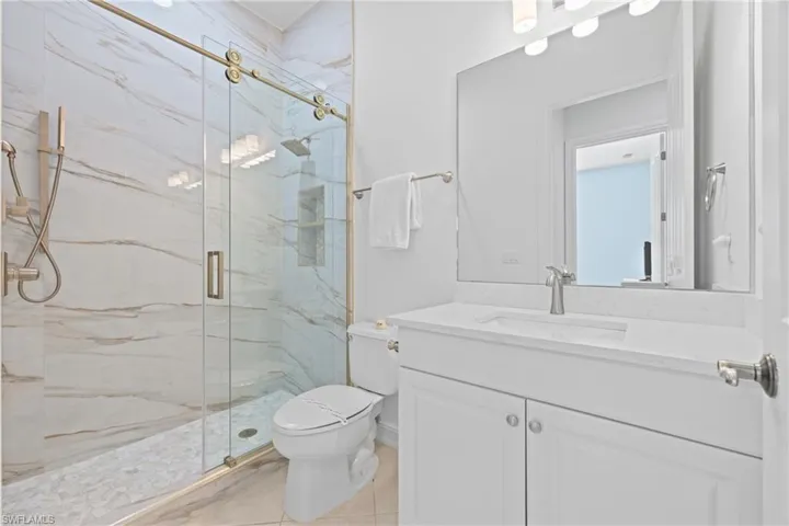 7828 Valencia Ct, Naples, Florida 34113