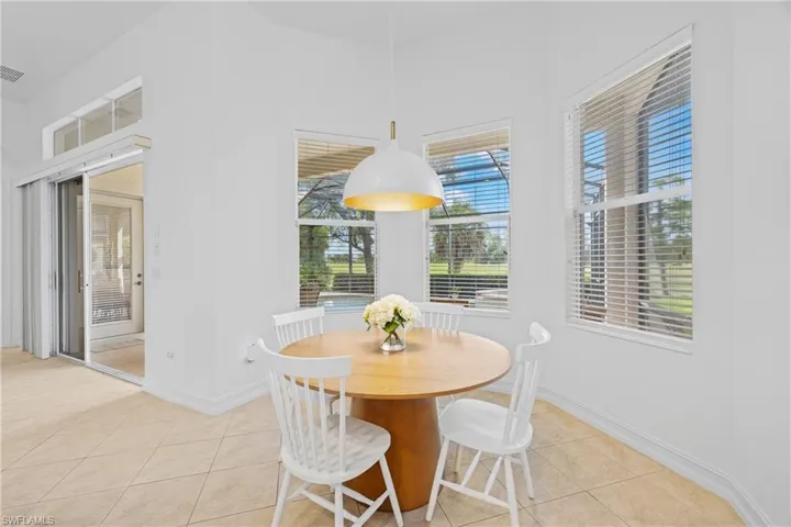 7828 Valencia Ct, Naples, Florida 34113