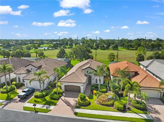 7828 Valencia Ct, Naples, Florida 34113
