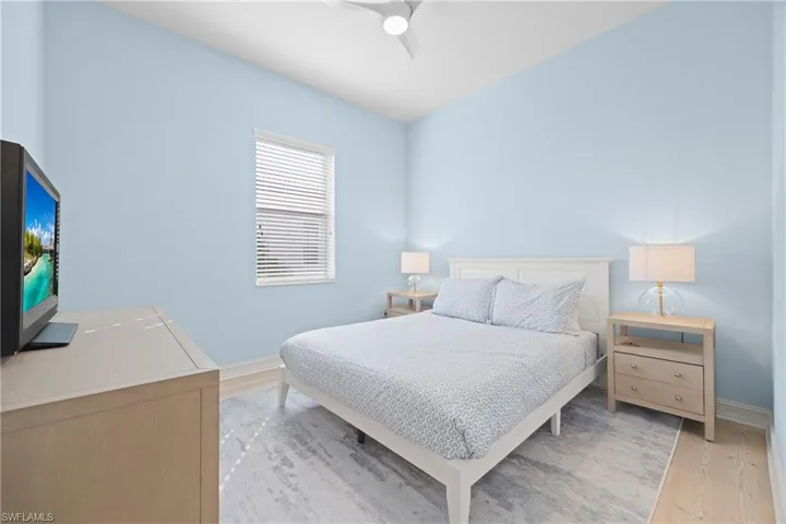 7828 Valencia Ct, Naples, Florida 34113