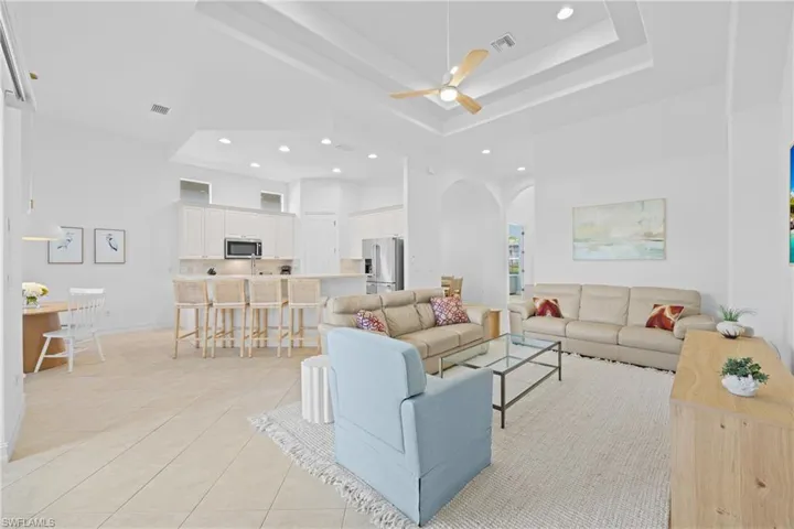 7828 Valencia Ct, Naples, Florida 34113