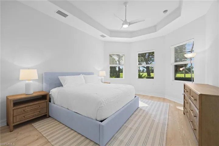 7828 Valencia Ct, Naples, Florida 34113