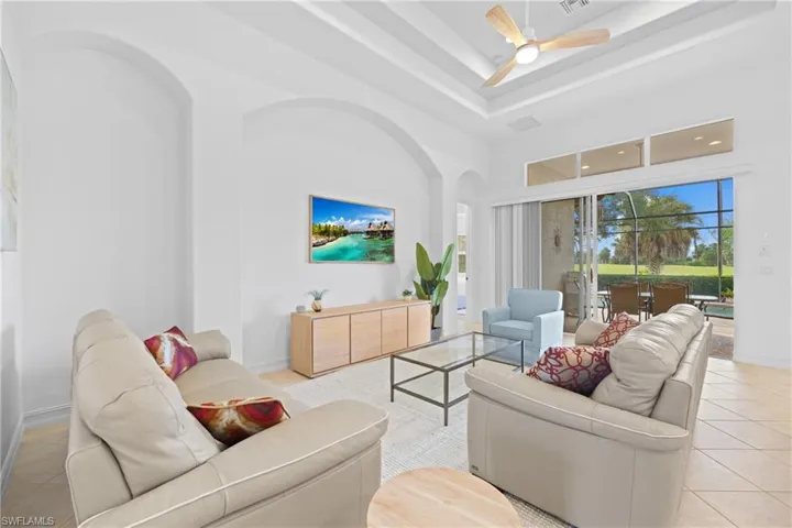 7828 Valencia Ct, Naples, Florida 34113