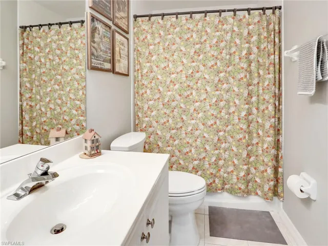 2nd Full Bathroom