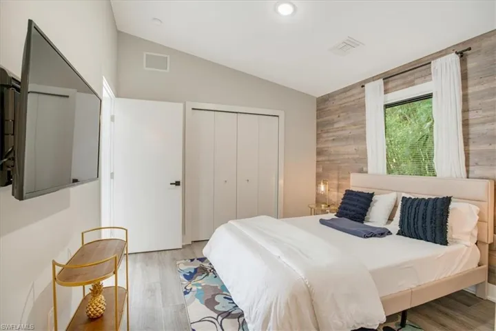 3260 Woodside Ave, Naples, Florida 34112