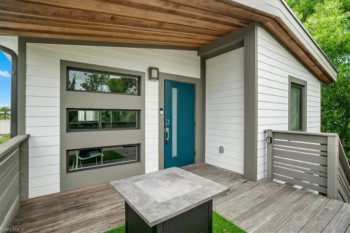 3260 Woodside Ave, Naples, Florida 34112