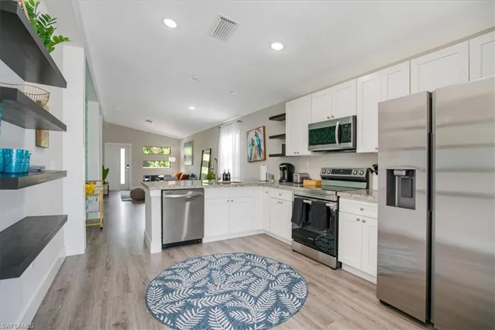 3260 Woodside Ave, Naples, Florida 34112