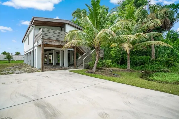 3260 Woodside Ave, Naples, Florida 34112