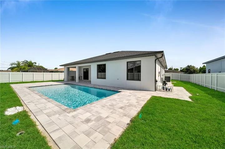 919 SE 23rd  ST, Cape Coral, FL 33990