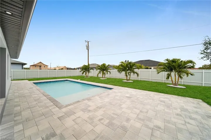 919 SE 23rd  ST, Cape Coral, FL 33990