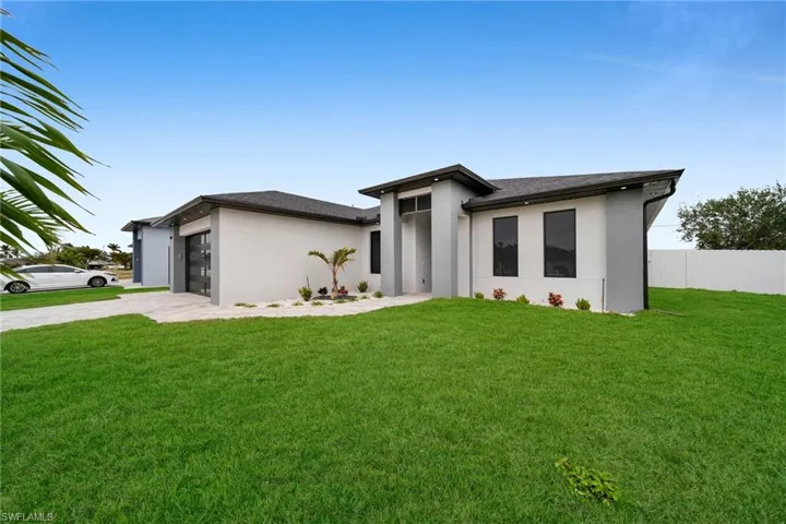 919 SE 23rd  ST, Cape Coral, FL 33990