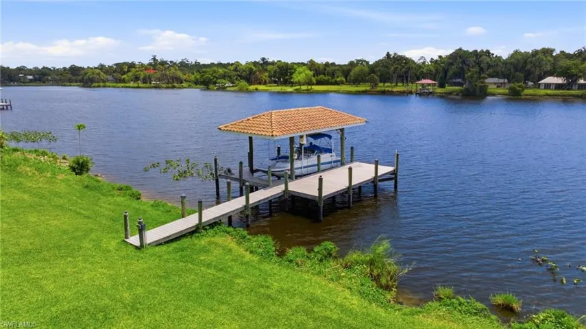 2504  Caloosa Shores  DR, Labelle, FL 33935