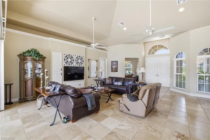 2504  Caloosa Shores  DR, Labelle, FL 33935