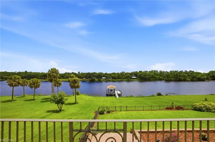 2504  Caloosa Shores  DR, Labelle, FL 33935
