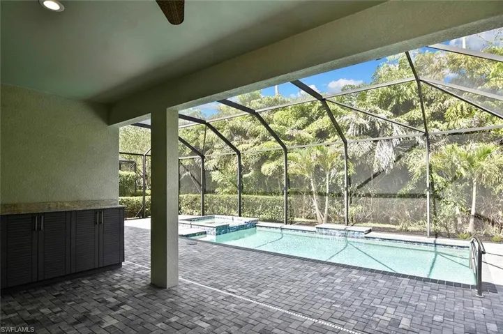 The large Lanai