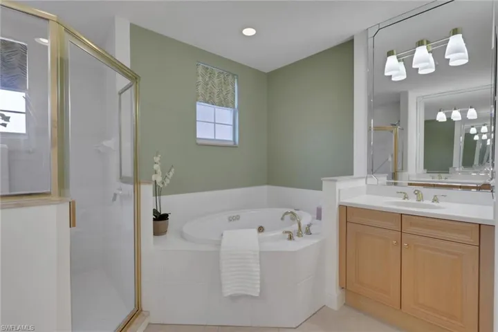 714 Regency Reserve Cir 3201, Naples, Florida 34119