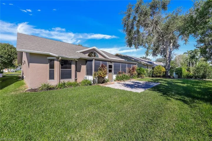 6632  Wakefield  DR, Fort Myers, FL 33966
