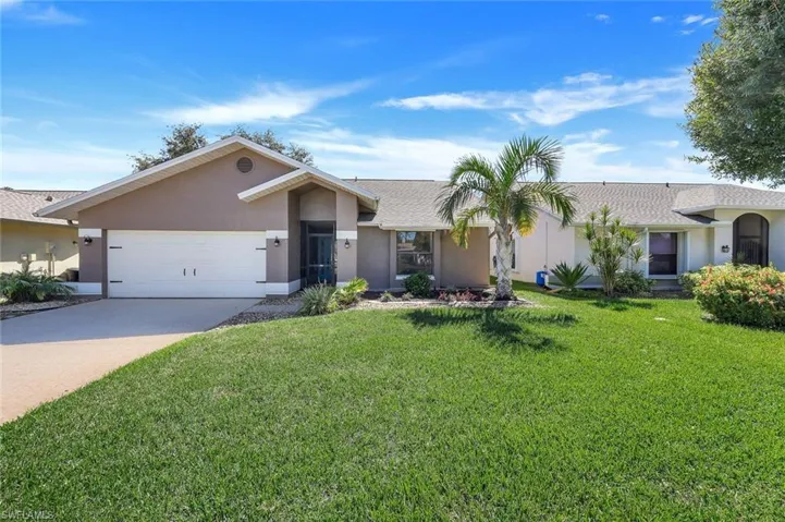 6632  Wakefield  DR, Fort Myers, FL 33966