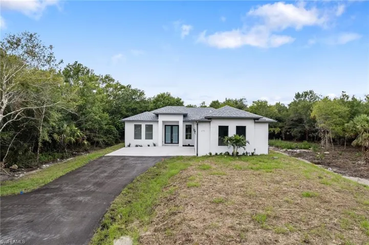 679  18th NE ST, Naples, FL 34120