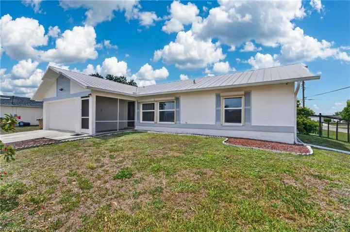 1017 Nw 15th St, Cape Coral, Florida 33993