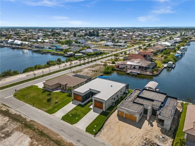 6 Nw 32nd Pl, Cape Coral, Florida 33993