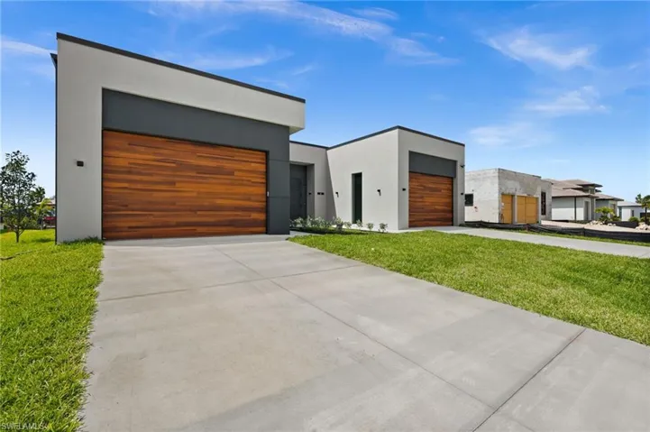 6 Nw 32nd Pl, Cape Coral, Florida 33993