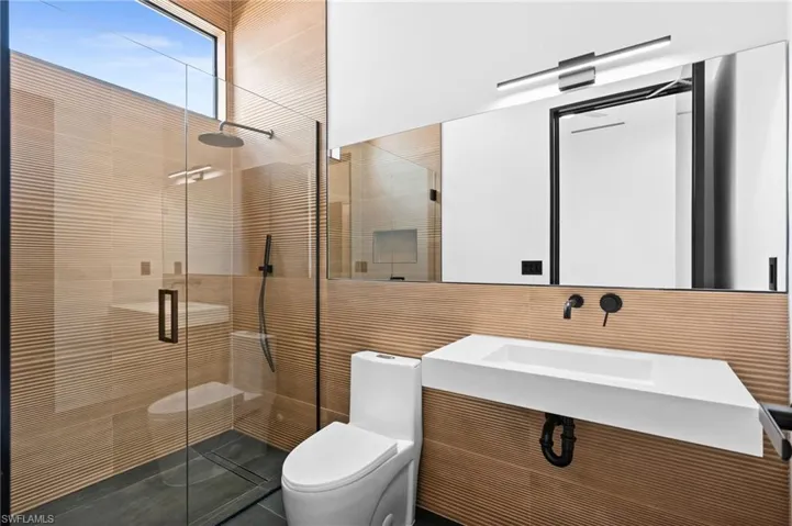 Bathroom #2