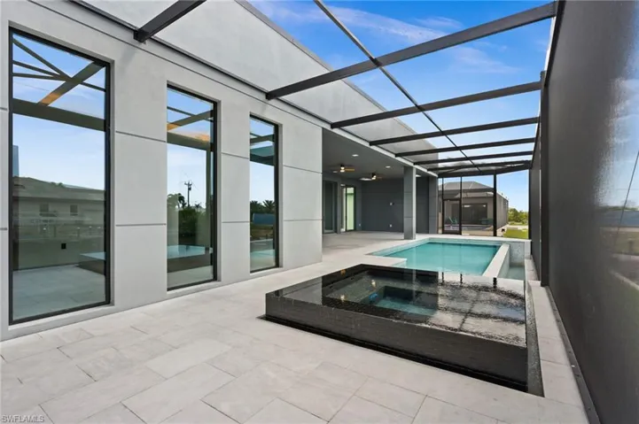 6 Nw 32nd Pl, Cape Coral, Florida 33993