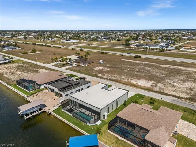 6 Nw 32nd Pl, Cape Coral, Florida 33993