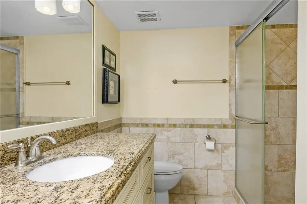 215 Cypress Way E # B2, Naples Fl 34110