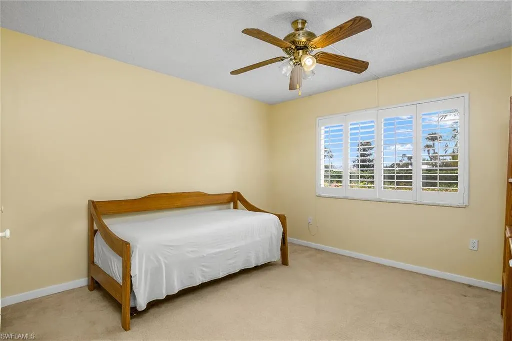 215 Cypress Way E # B2, Naples Fl 34110