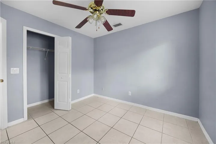 524 Ne 24th Pl, Cape Coral, Florida 33909