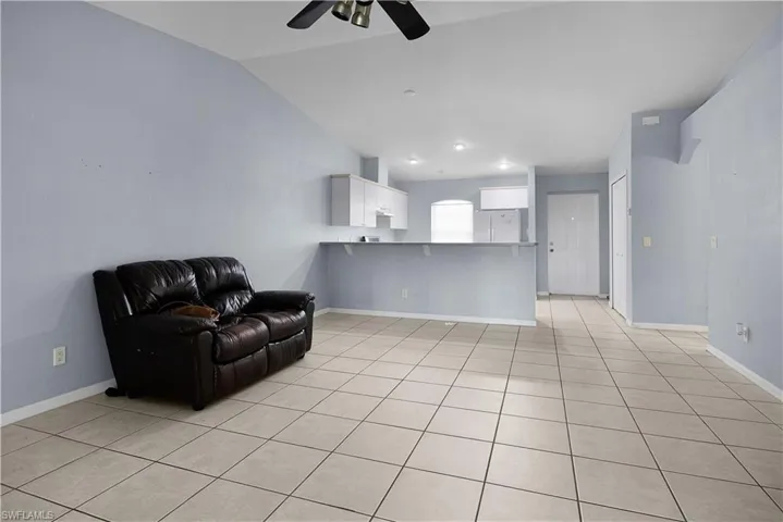 524 Ne 24th Pl, Cape Coral, Florida 33909