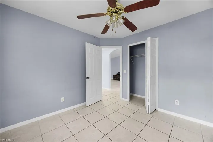 524 Ne 24th Pl, Cape Coral, Florida 33909