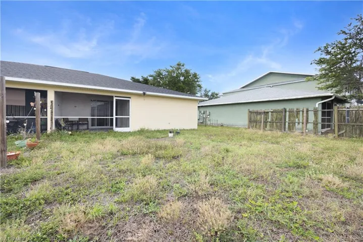 524 Ne 24th Pl, Cape Coral, Florida 33909